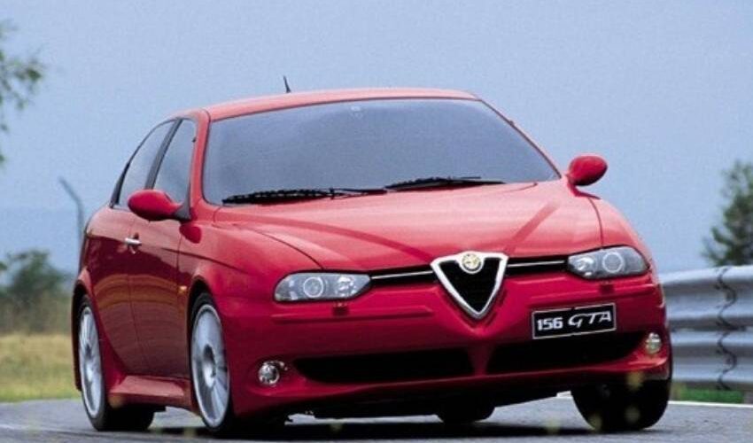 Alfa Romeo 156 – sedan o sportowym charakterze