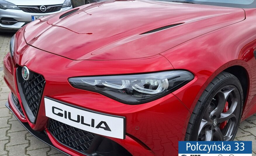 Alfa Romeo Giulia Quadrifoglio 2.9 V6 Bi-Turbo 520KM AT8 | Perła Red| AKRAPOVIČ | MY23